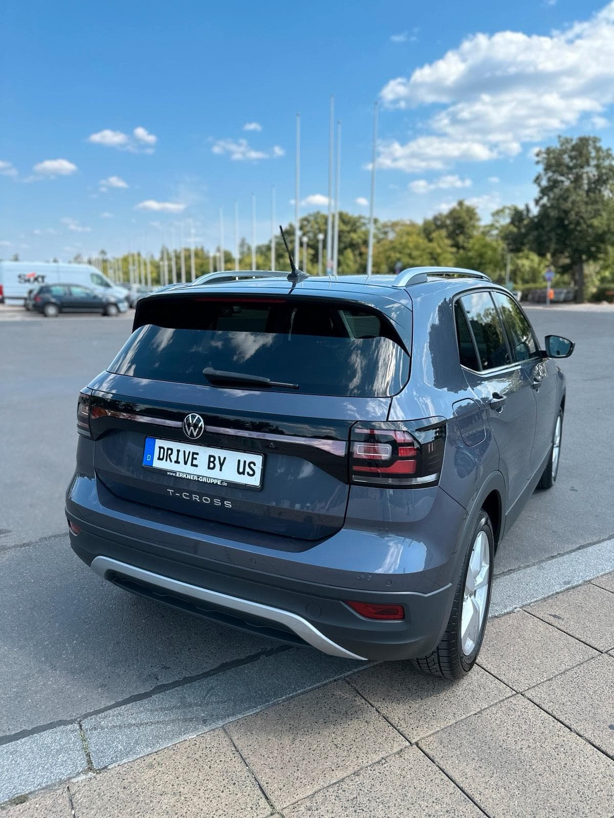 VW T-Cross 2023 Mieten Autovermietung Mietwagen Rent a Car Preview