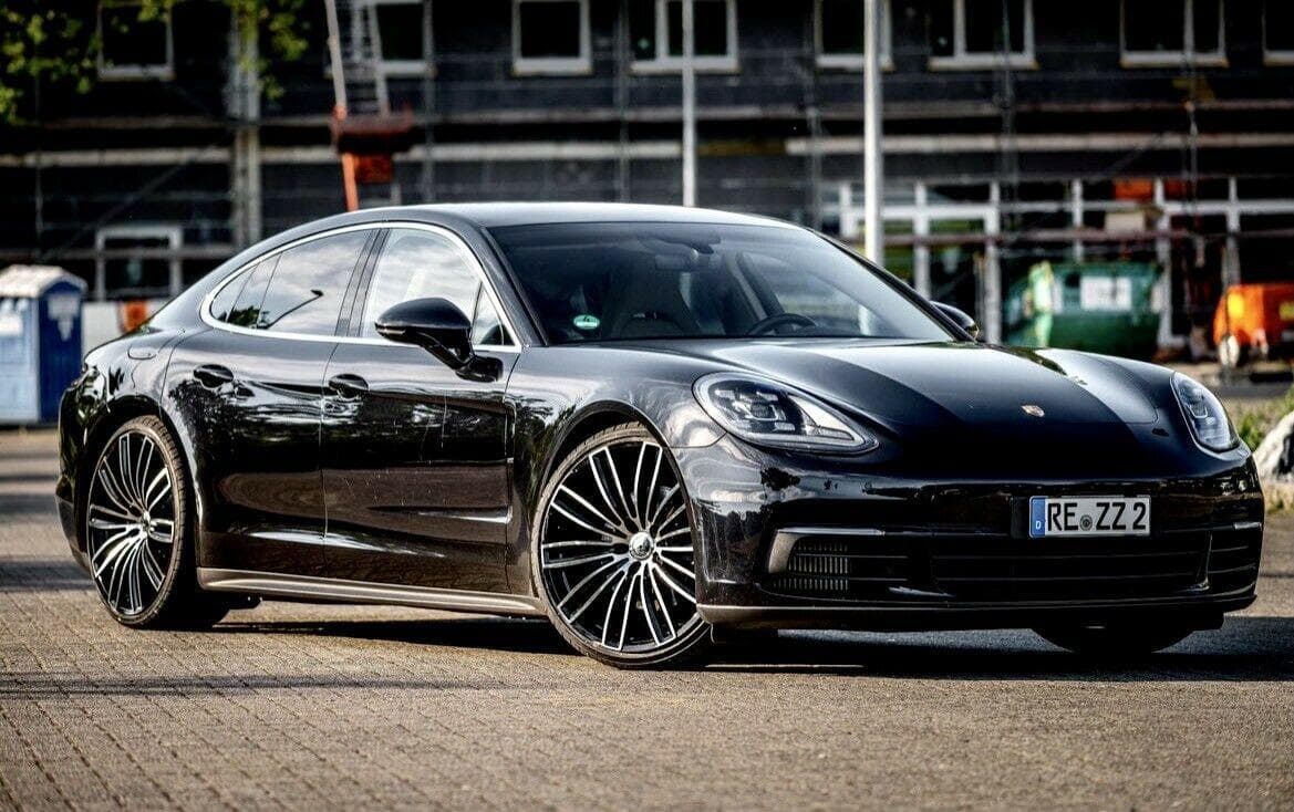 Premium PKW mieten / Porsche Panamera 4S bei Trans-Cars