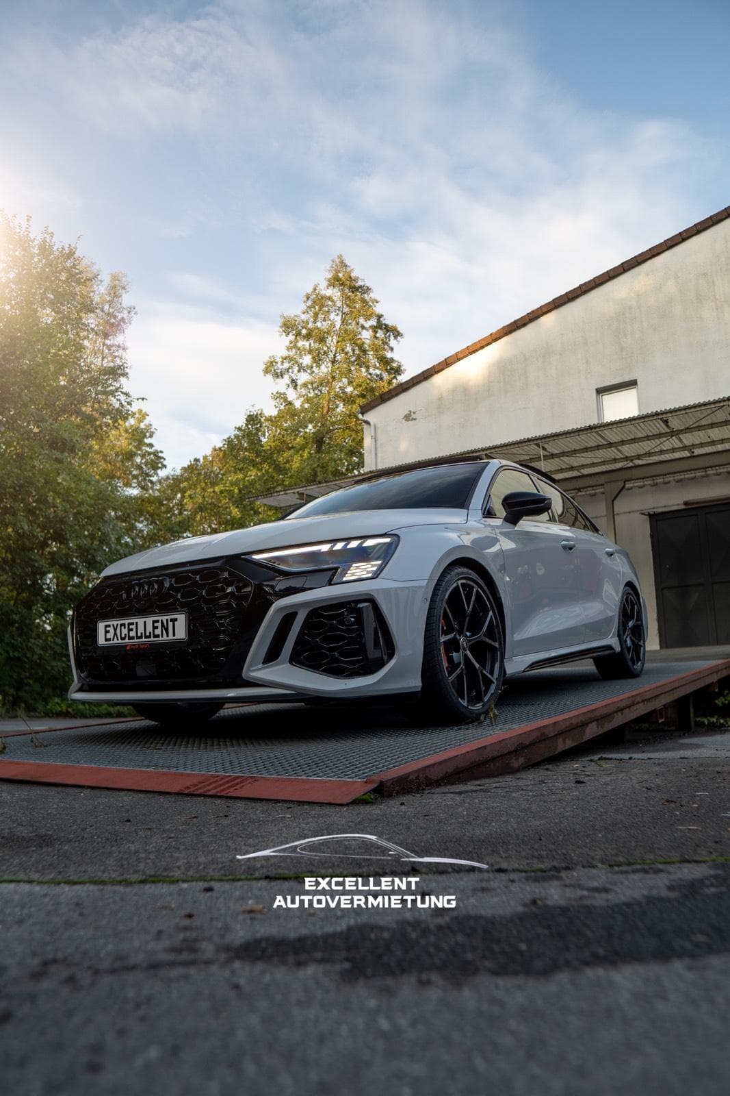 Audi RS3 Limousine • 400 PS • Sportwagen mieten