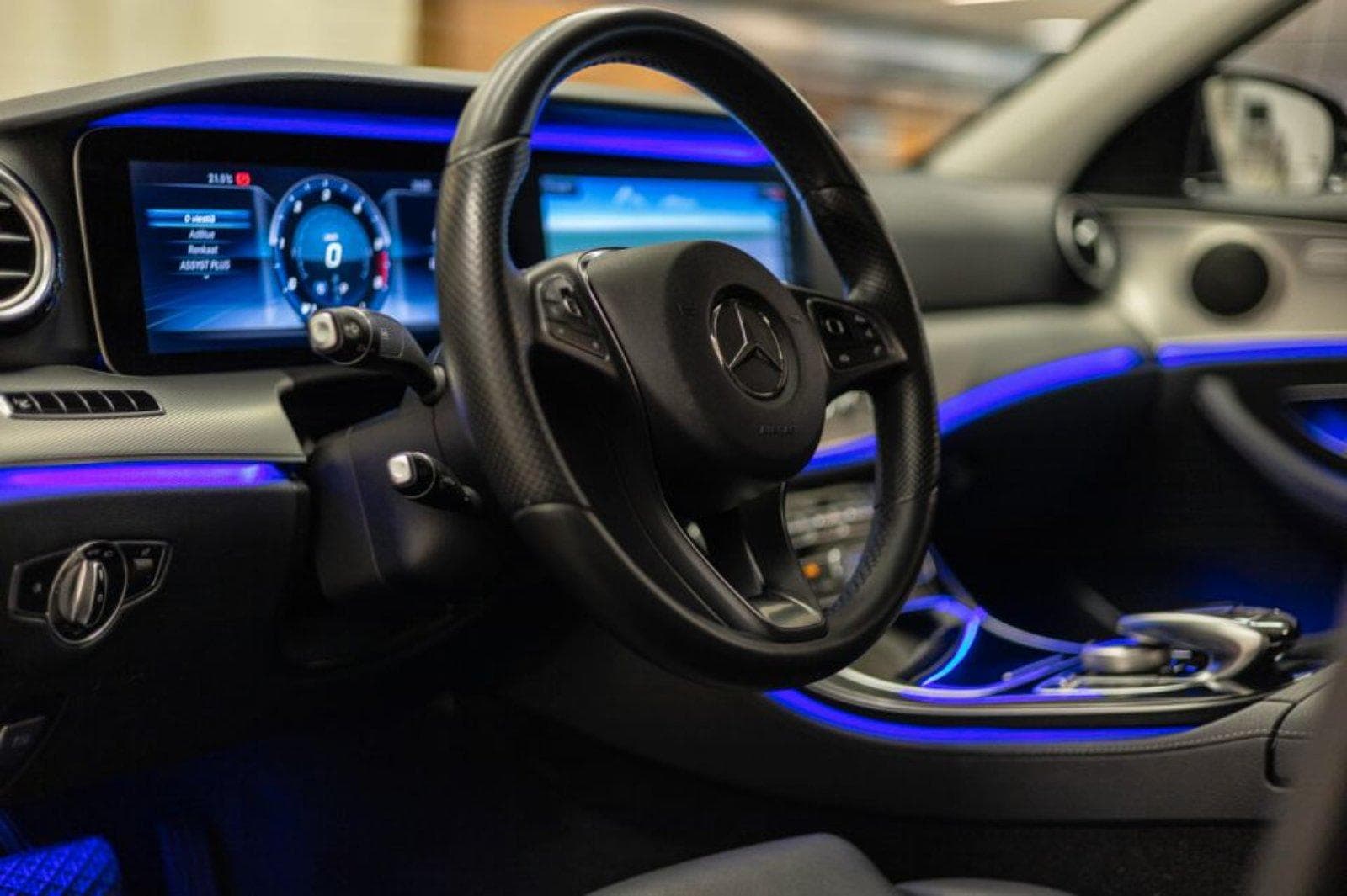 Hochzeitsauto mieten / Auto mieten /Mercedes Benz E Klasse AMG Preview