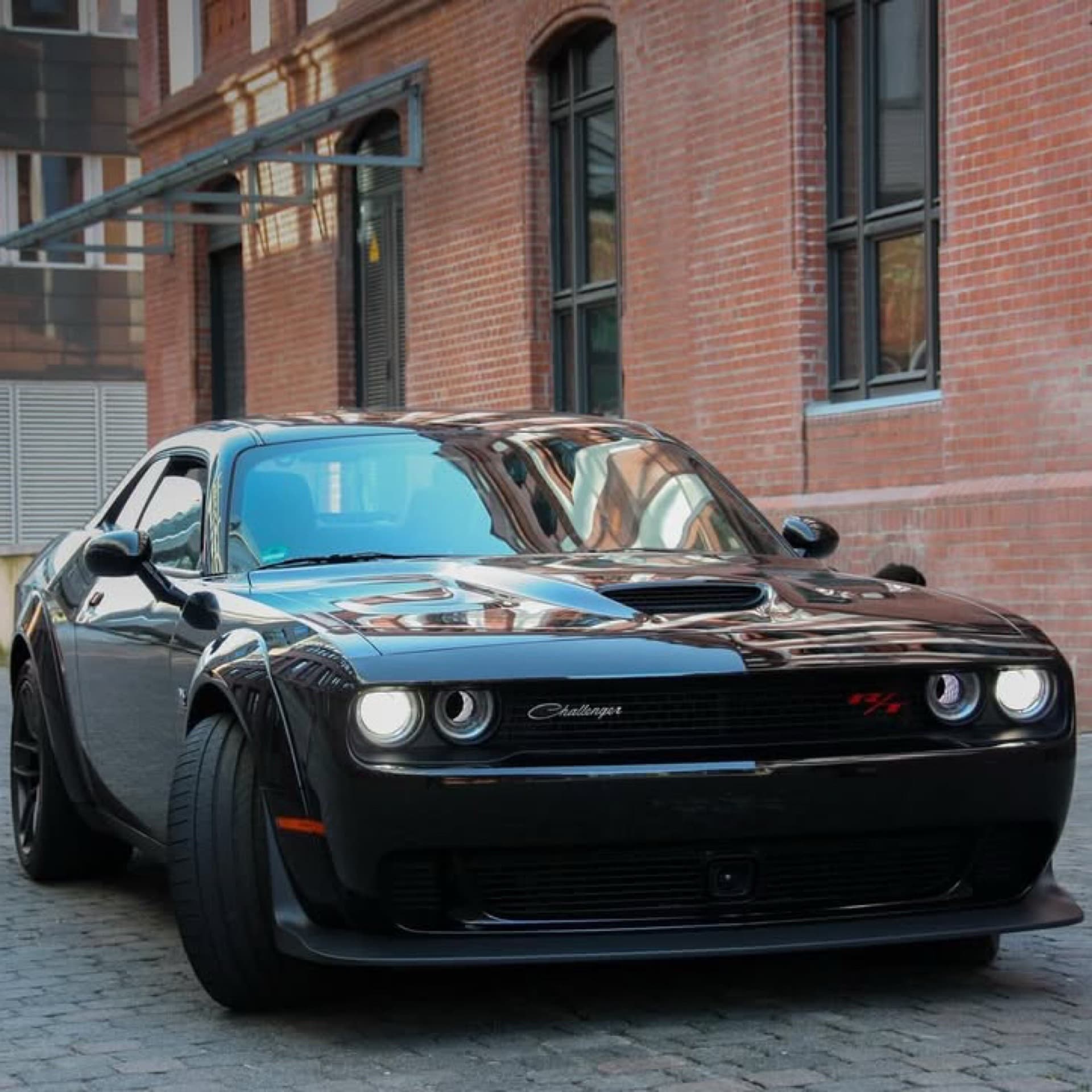 Dodge Challenger RT mieten in Krefeld