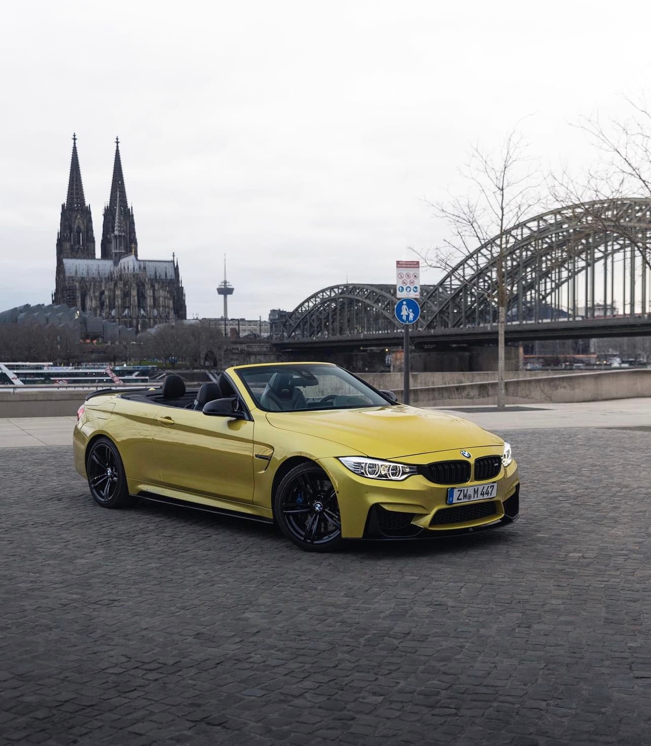 BMW M4 Cabrio 199€/150km