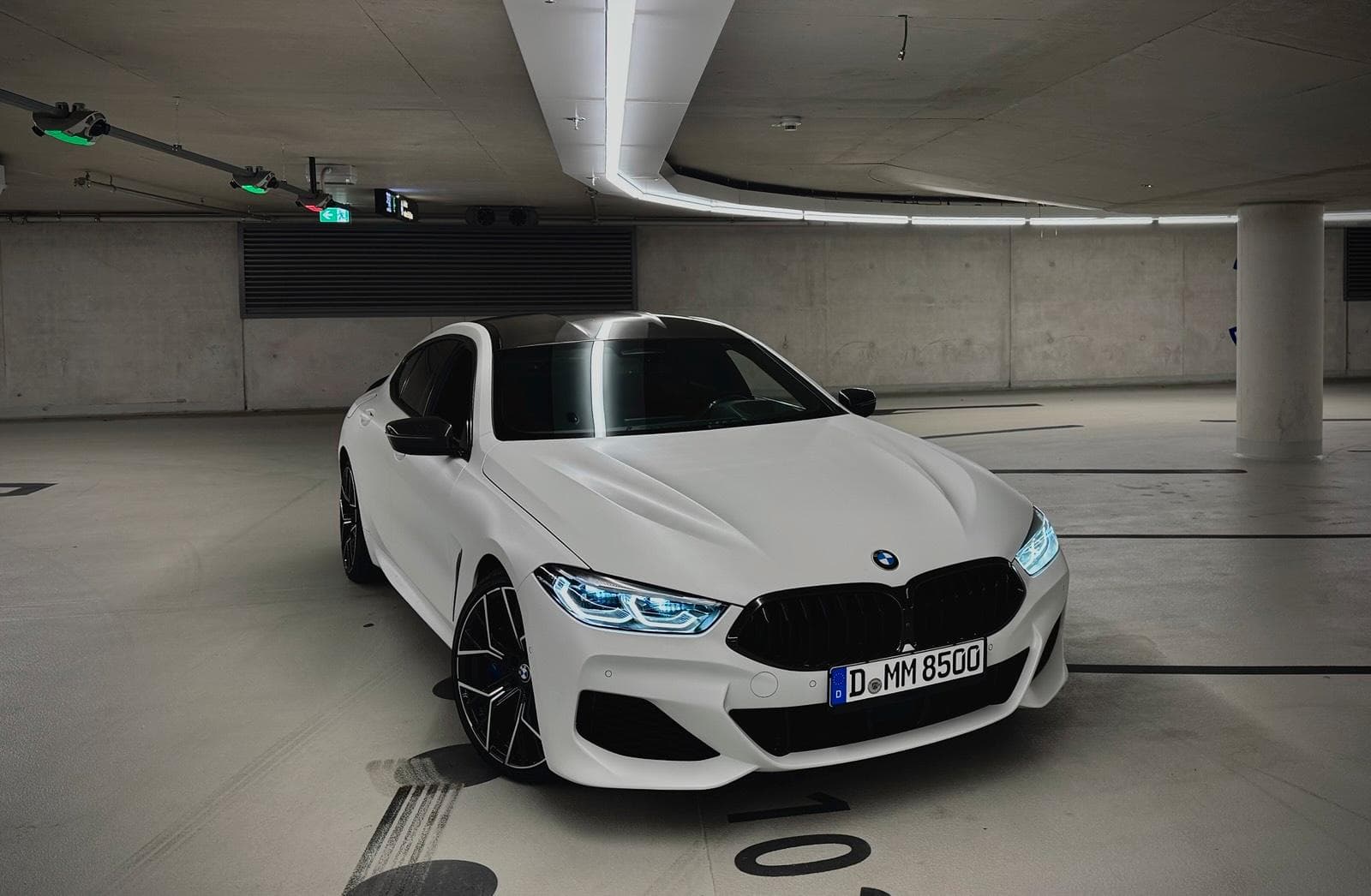 ✅ Jetzt Mieten ✅ BMW M850 LAUT! Pop and Bangs Klappenauspuff ab 18 Mieten Auto Sportwagen mieten hochzeitsauto mieten Düsseldorf Lieferung nach essen Köln Oberh