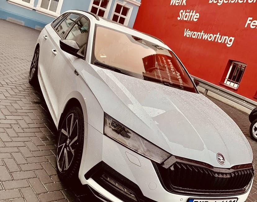 Obere Mittelklasse Modellbeispiele: VW Tiguan Cupra Leon Sports Toruer